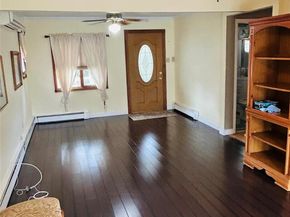 27 Wildflower Lane, Wantagh NY 11793