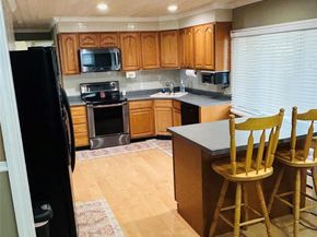 27 Wildflower Lane, Wantagh NY 11793