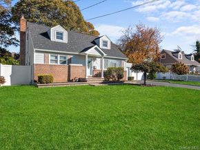79 Beecher Road, North Babylon NY 11703