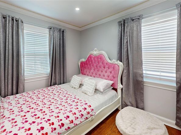 125 Spruce Street, Lindenhurst NY 11757