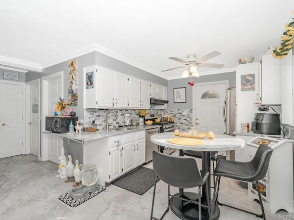 1019 Carll Drive, Bay Shore NY 11706