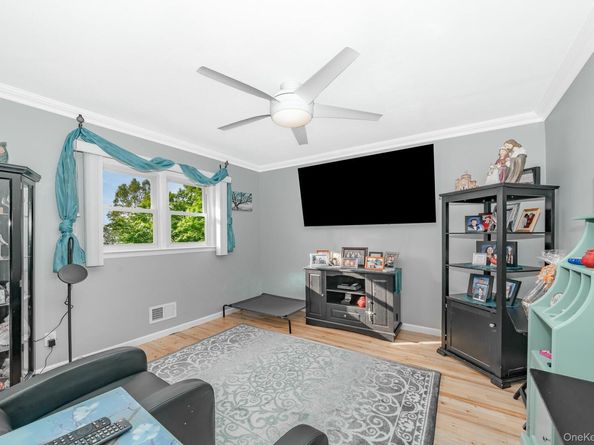 1019 Carll Drive, Bay Shore NY 11706