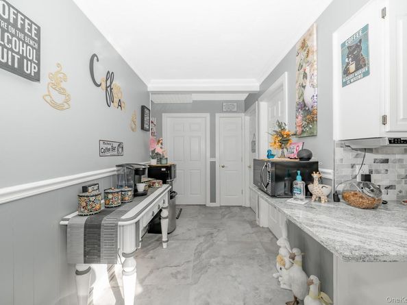 1019 Carll Drive, Bay Shore NY 11706