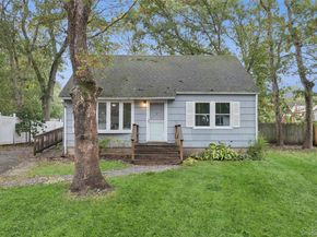 15 Poncho Drive, Mastic NY 11950