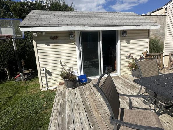 2094 Wantagh Avenue, Wantagh NY 11793