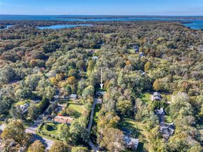 73 N Midway Road, Shelter Island NY 11964