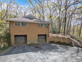 28 Picardy Lane, Laurel Hollow NY 11791