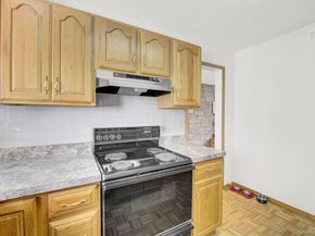 28 Picardy Lane, Laurel Hollow NY 11791