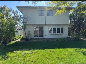 960 Linden Avenue, Westbury NY 11590
