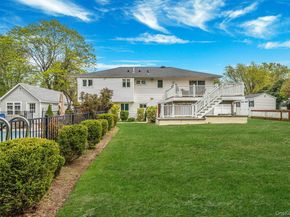6 Warbler Lane, Commack NY 11725