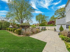 6 Warbler Lane, Commack NY 11725