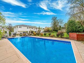 6 Warbler Lane, Commack NY 11725