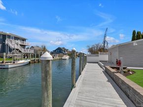 25 Bayview Avenue, Babylon NY 11702