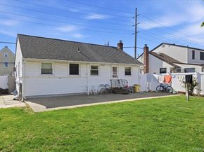 10 Gardner Avenue, Hicksville NY 11801