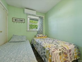 10 Gardner Avenue, Hicksville NY 11801