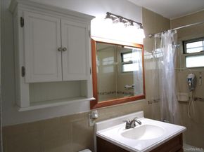 324 Post Avenue 9F, Westbury NY 11590