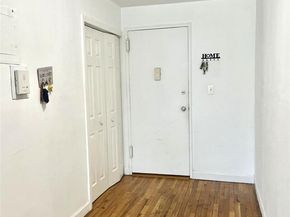 324 Post Avenue 9F, Westbury NY 11590