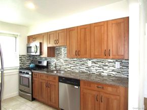 324 Post Avenue 9F, Westbury NY 11590