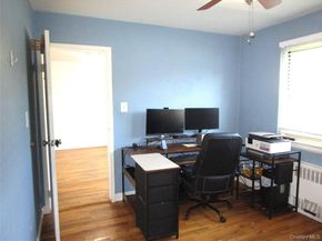 324 Post Avenue 9F, Westbury NY 11590