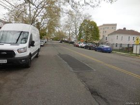 211 Lowndes Avenue, Huntington Station NY 11746