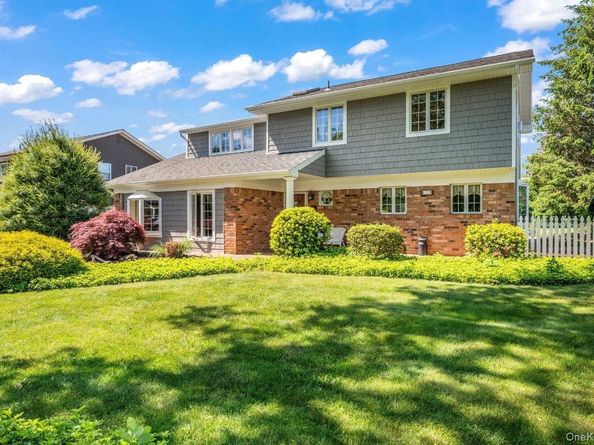 17 Glen Lane, Kings Park NY 11754