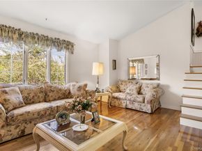 17 Glen Lane, Kings Park NY 11754