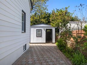 17 June Avenue, Bayville NY 11709