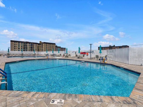 360 Shore Road 2C, Long Beach NY 11561