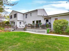 58 Hummingbird Drive, East Hills NY 11576