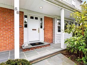 58 Hummingbird Drive, East Hills NY 11576