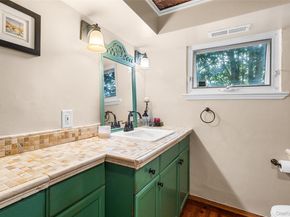 11 Harvest Lane, West Islip NY 11795