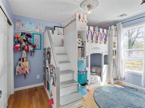11 Harvest Lane, West Islip NY 11795