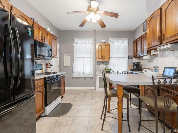 7520 60th Place, Ridgewood NY 11385