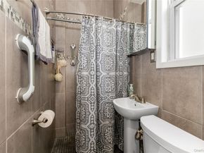 7520 60th Place, Ridgewood NY 11385
