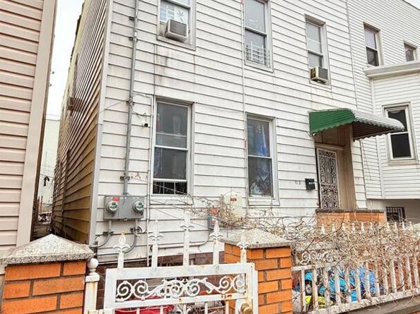 5117 34th Street, Long Island City NY 11101