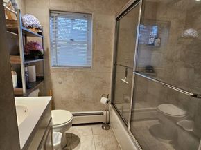 5 Ireland Place, Copiague NY 11726