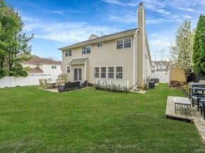 52 Shady View Crossing, Manorville NY 11949