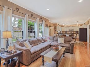 52 Shady View Crossing, Manorville NY 11949
