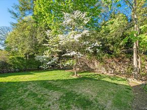 19 Wright Place, Scarsdale NY 10583