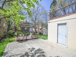 223-14 Kingsbury Avenue, Oakland Gardens NY 11364