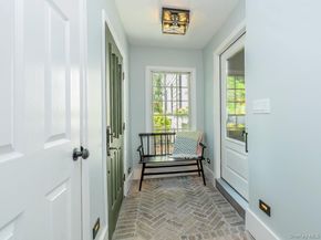 3 Duke Place, Glen Cove NY 11542