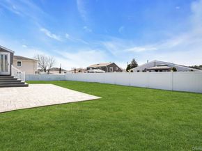 258 E 5th Street, Deer Park NY 11729