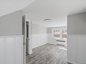 146 Caroline Avenue, Garden City South NY 11530