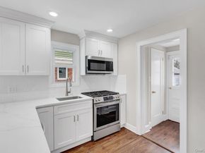 31 Carol Street, Lynbrook NY 11563