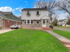 31 Carol Street, Lynbrook NY 11563