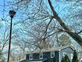 8 Chauncey Lane, Coram NY 11727