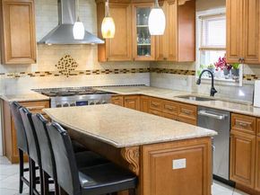 8 Chauncey Lane, Coram NY 11727