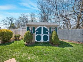 18 Seitz Drive, Bethpage NY 11714