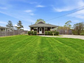 12 Herricks Lane, Jamesport NY 11901