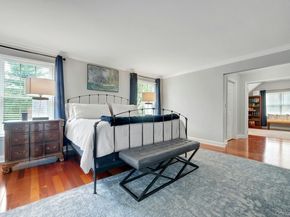 34 Eagle Court, White Plains NY 10605